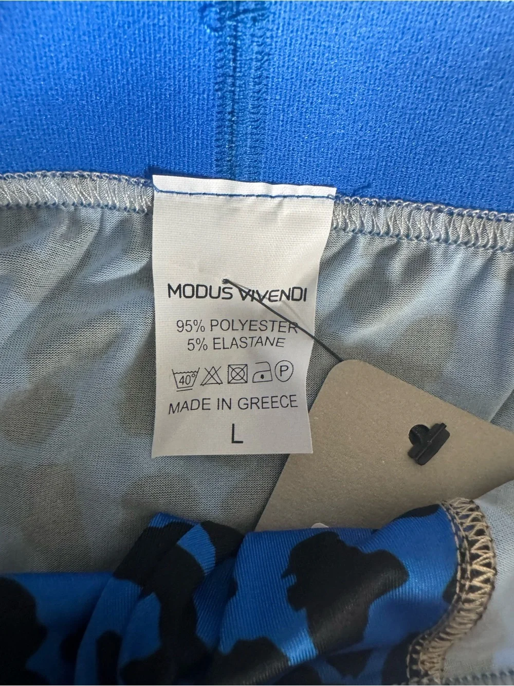 Modus Vivendi vibrant blue